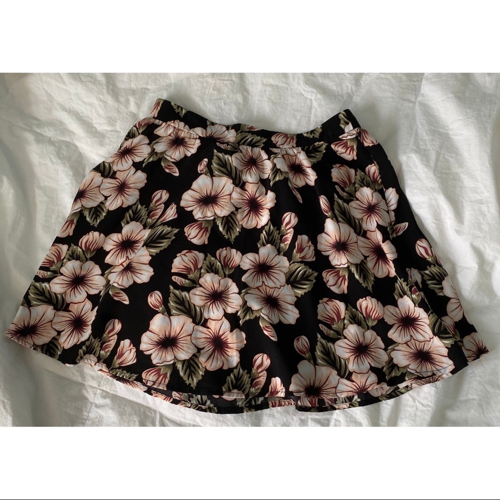 Floral Print Skirt ✨
